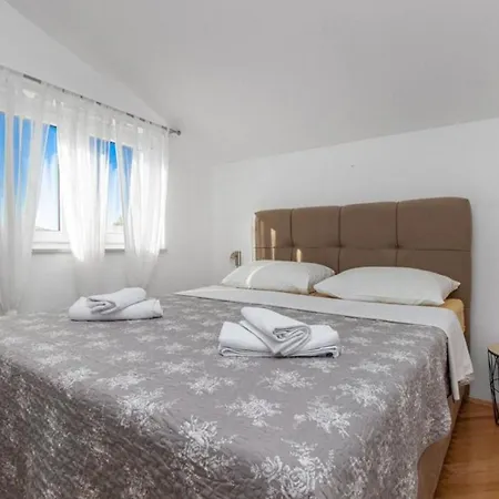 Double N Apartment Srima